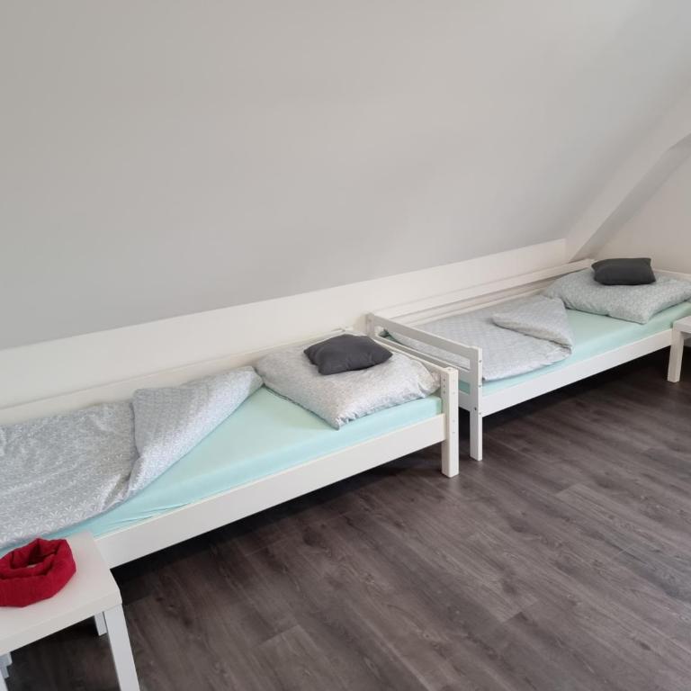Rentcenter79 - Comfort Triple Room - 5