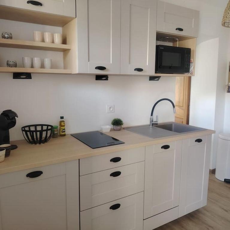 Domaine des Petites Sœurs à 800m du centre historique avec 5200m2 de parc arboré - Appartement 1 Chambre - 7