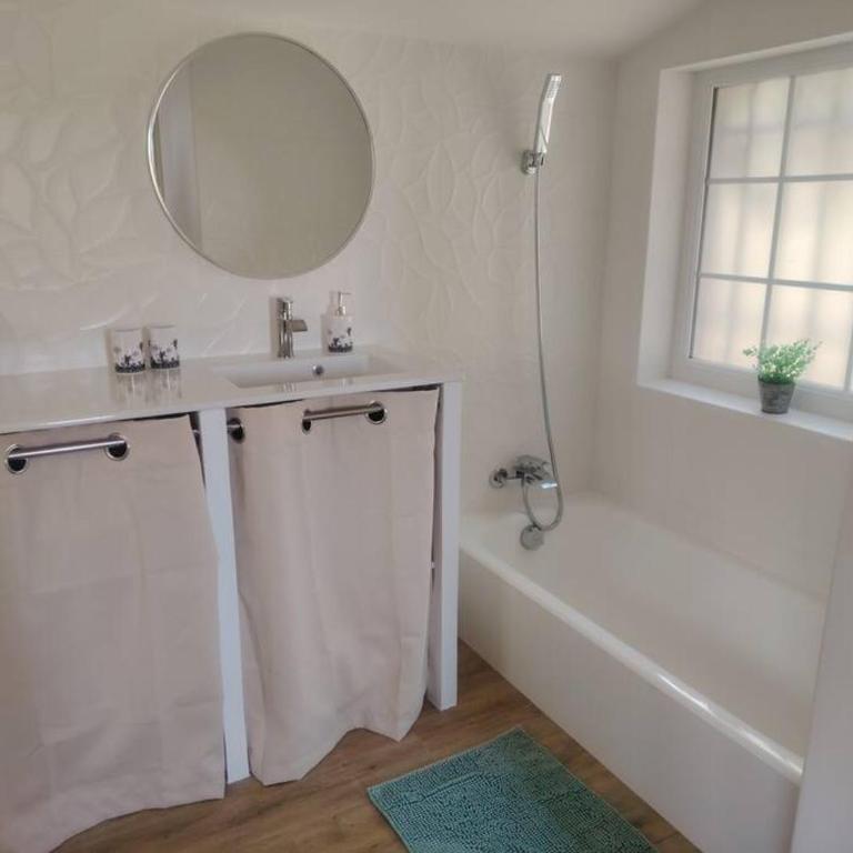 Domaine des Petites Sœurs à 800m du centre historique avec 5200m2 de parc arboré - Appartement 1 Chambre - 11