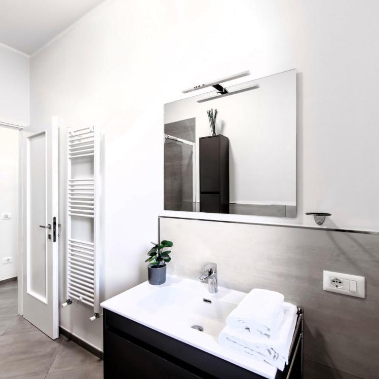 Hostly-Family Home Ardenza-Near the seaside - Two-Bedroom Apartment - 10