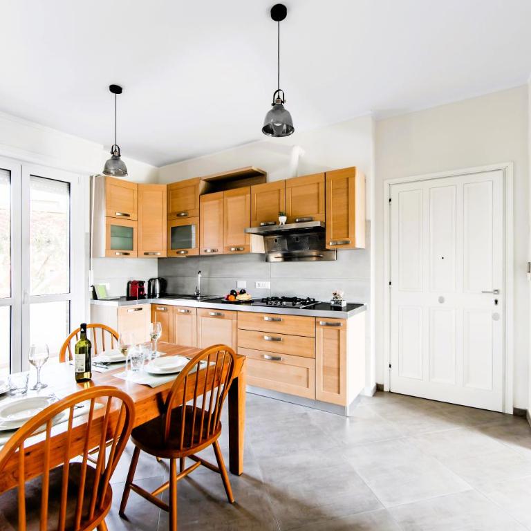 Hostly-Family Home Ardenza-Near the seaside - Two-Bedroom Apartment - 16