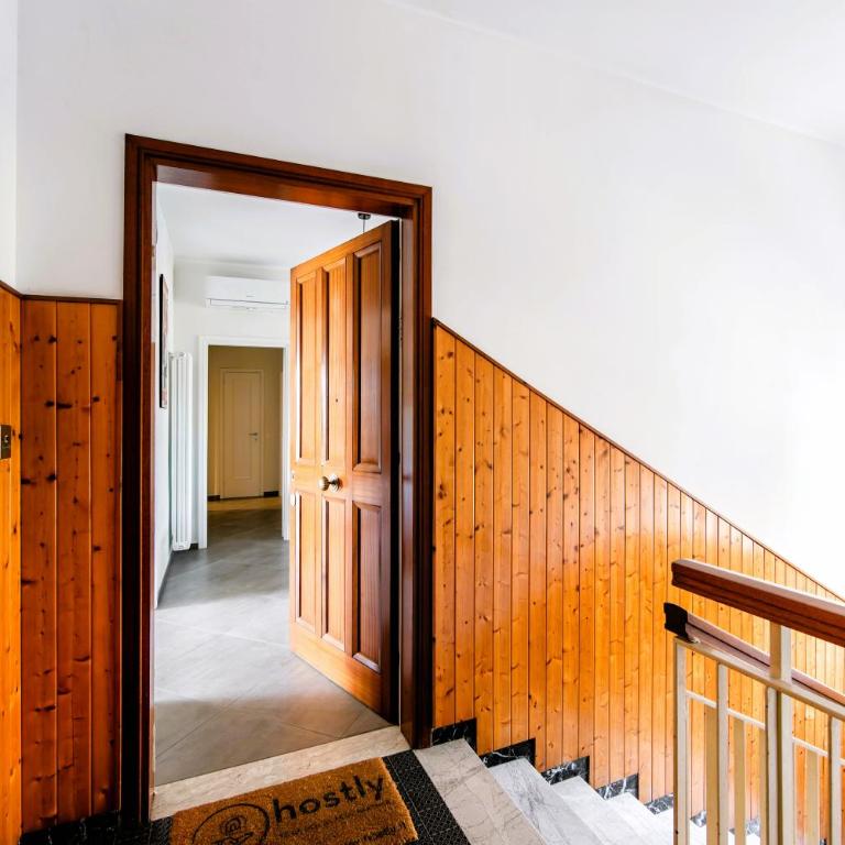 Hostly-Family Home Ardenza-Near the seaside - Two-Bedroom Apartment - 17