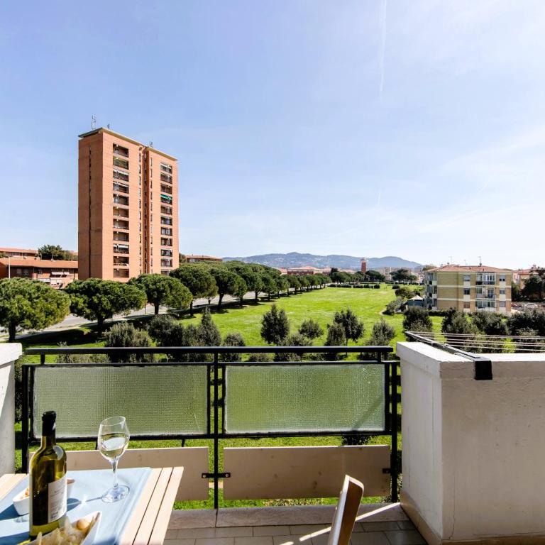 Hostly-Family Home Ardenza-Near the seaside - Two-Bedroom Apartment - 21