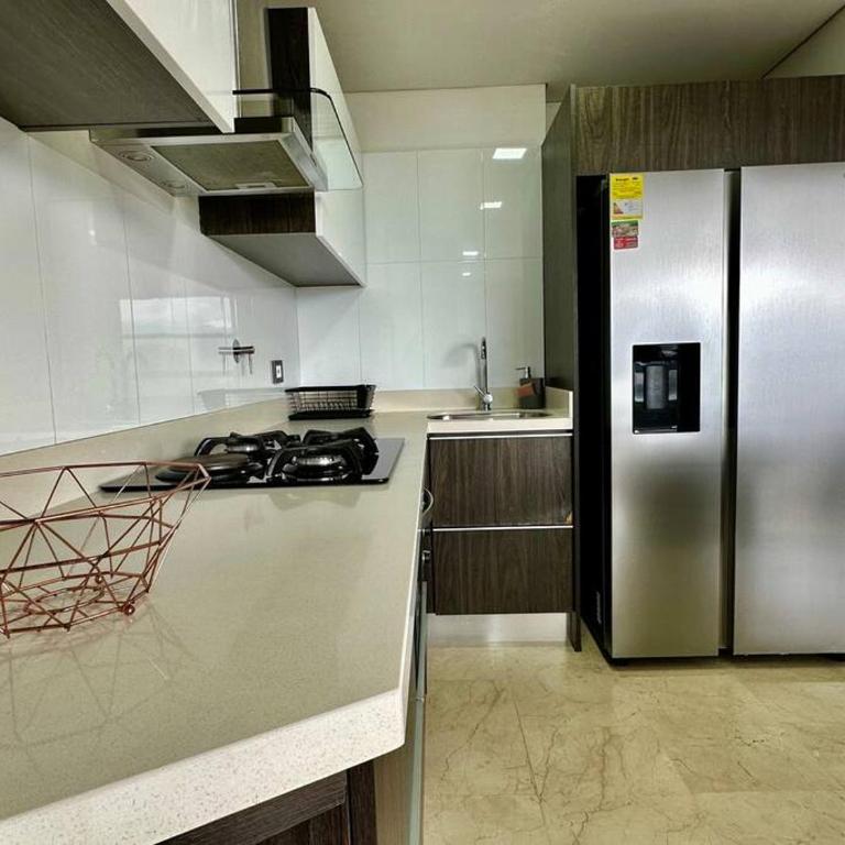 302 Spacious apartment nice view in El Poblado - Three-Bedroom Apartment - 30