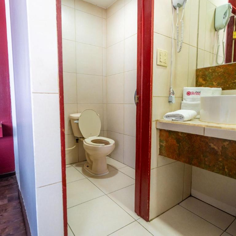Hotel Rose Ensenada - Habitación Doble Estándar - 2 camas - 6