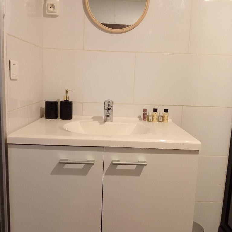 Apparemment jacuzzi balnéo centre de Bordeaux - Appartement 1 Chambre - 43