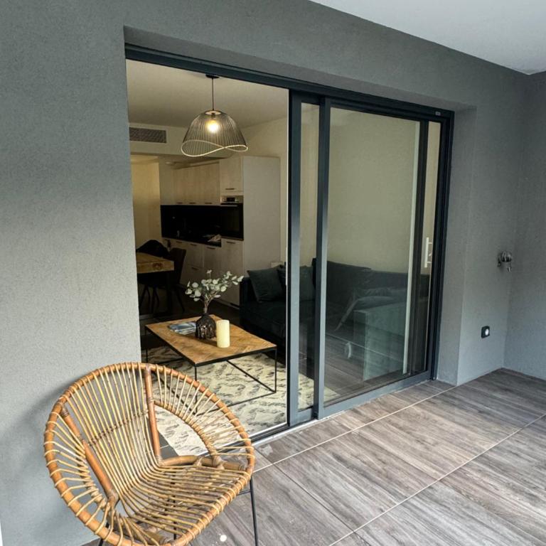 Superbe T2 dans résidence avec piscine - Appartement 1 Chambre - 14