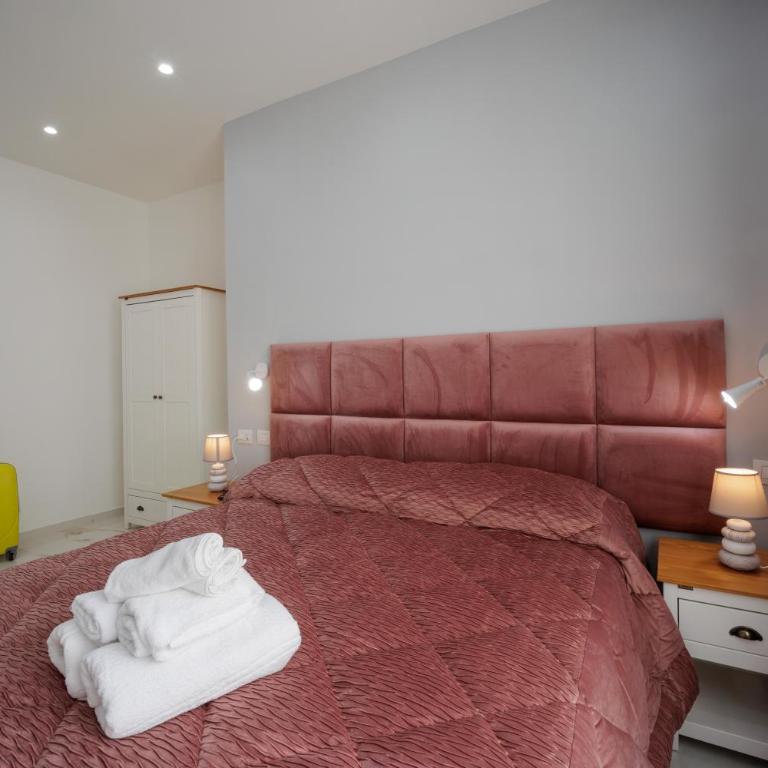 REDDIMUS Guest House - Camera Matrimoniale Superior - 1
