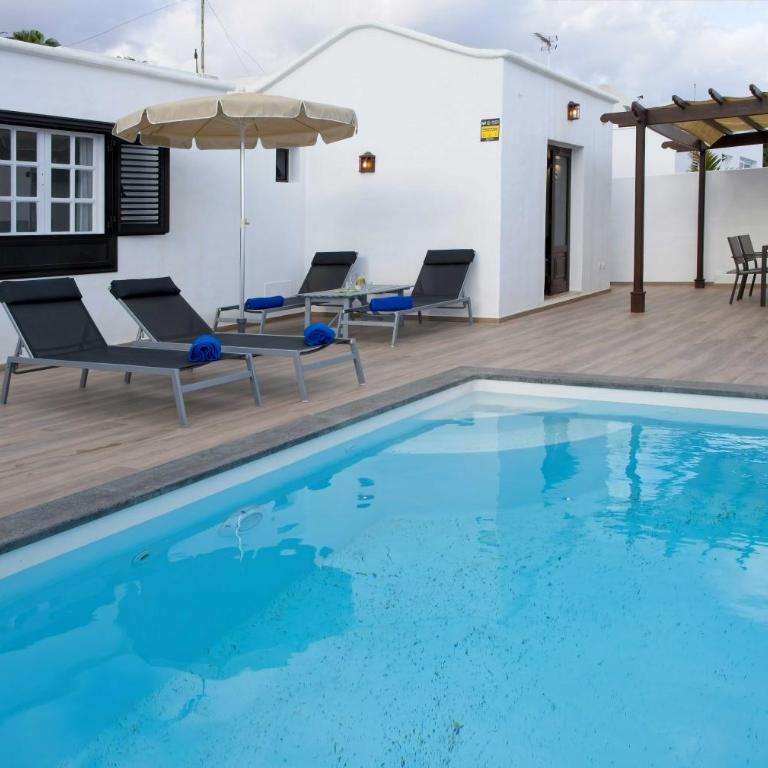 La Casita - Two-Bedroom Villa - 18