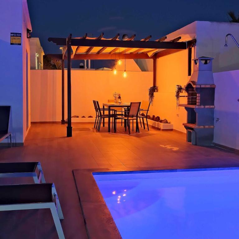 La Casita - Two-Bedroom Villa - 19