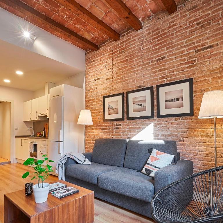 Catalan Comfort near Sagrada Familia by MyRentalHost - Two-Bedroom Apartment - 6