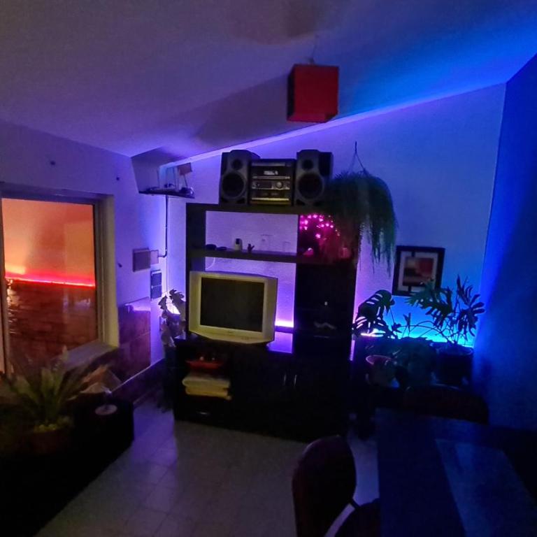 Casa Tesla Pileta Climatizada a 20 minutos del Filo Serrano y del Aeropuerto - Casa de 2 dormitorios - 9