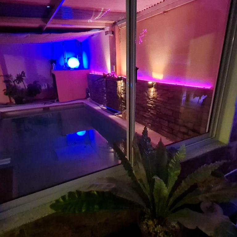 Casa Tesla Pileta Climatizada a 20 minutos del Filo Serrano y del Aeropuerto - Casa de 2 dormitorios - 1