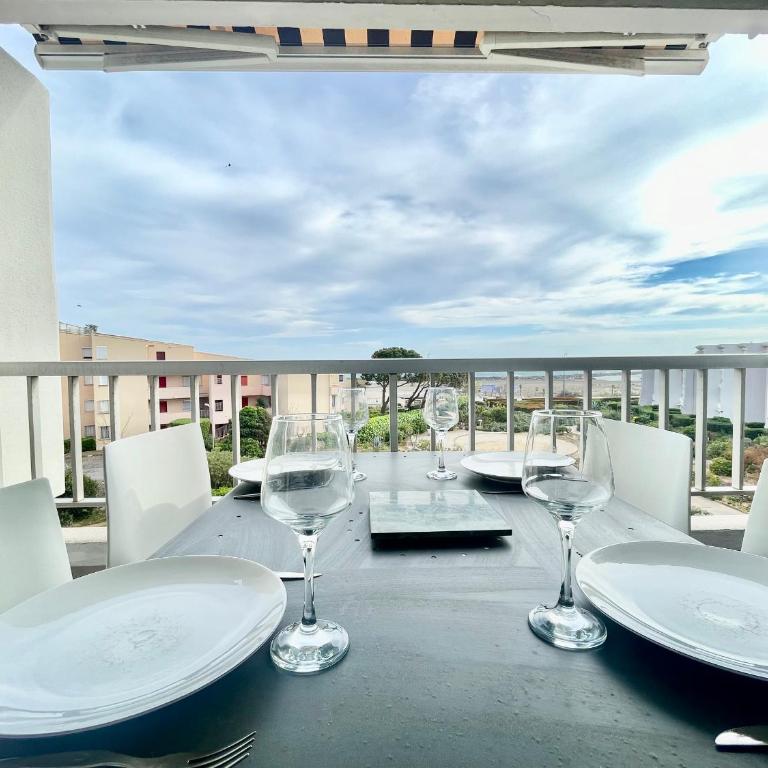 Appartement en bord de mer à Sète avec loggia, parking privé et accès direct à la plage - FR-1-338-566 - Apartment - 13