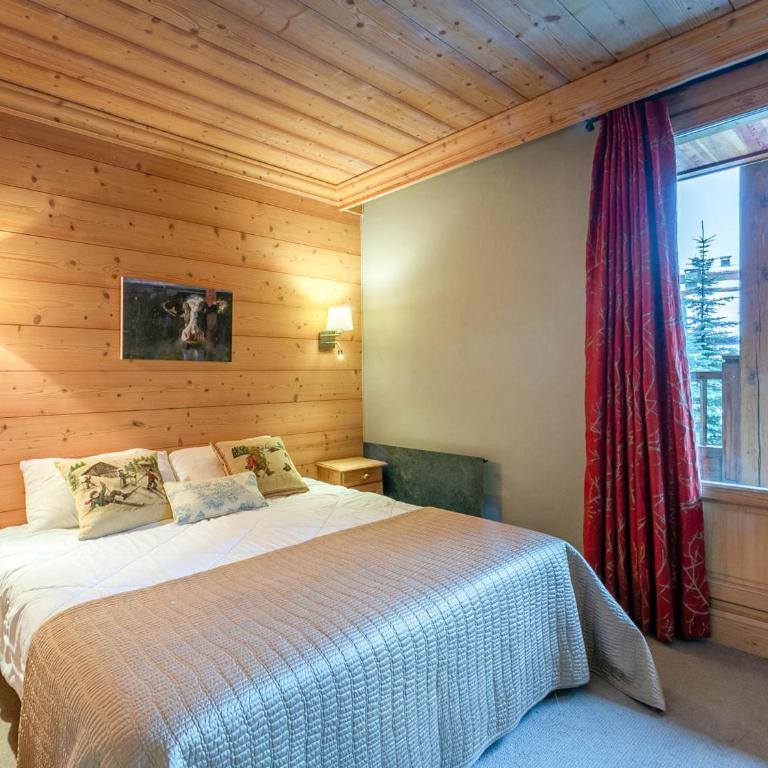 Chalet de Standing avec Cheminée et Sauna, Proche du Centre de Val-d'Isère - FR-1-694-14 - Chalet - 11
