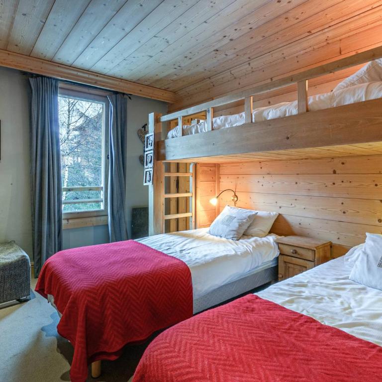 Chalet de Standing avec Cheminée et Sauna, Proche du Centre de Val-d'Isère - FR-1-694-14 - Chalet - 12