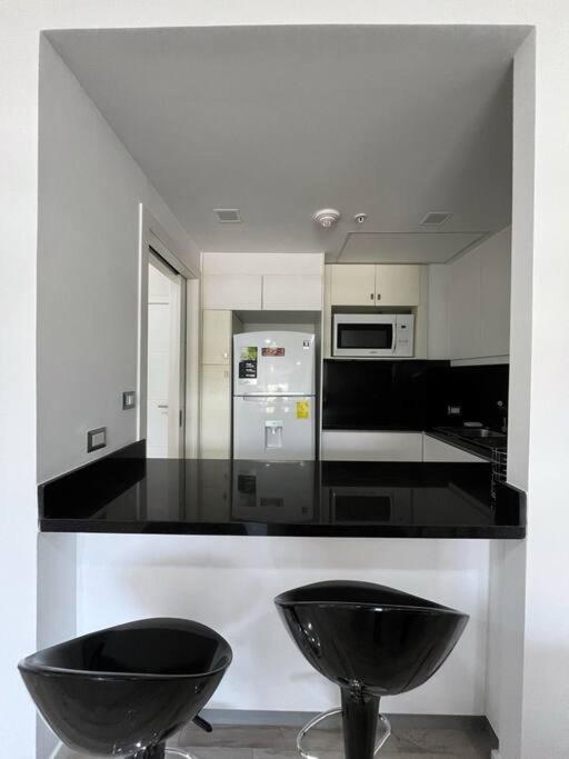 Airbnb Guayaquil, Puerto Santa Ana, Parking - Two-Bedroom Apartment - 23