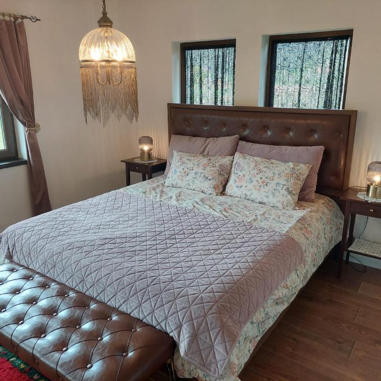 Bosanska kuća Emina - Three-Bedroom Villa - 37