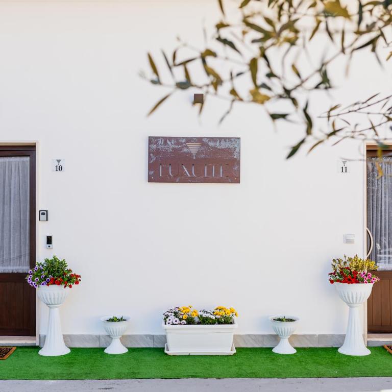LUXUITE Villa con Piscina e sauna o villa con jacuzzi e doccia emozionale - Villa Superior - 16