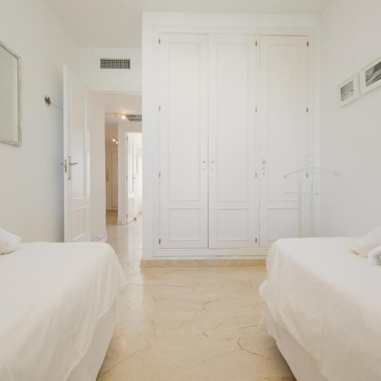 Beautiful beachside duplex apartment with amazing sea views - Apartamento - 20