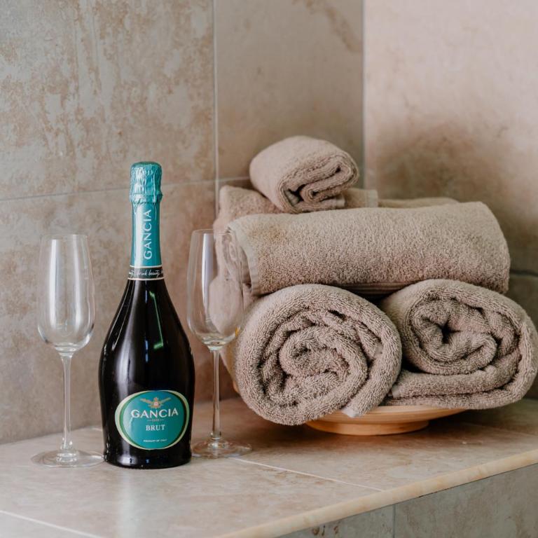 LUXUITE Villa con Piscina e sauna o villa con jacuzzi e doccia emozionale - Villa con Piscina Privata - 50