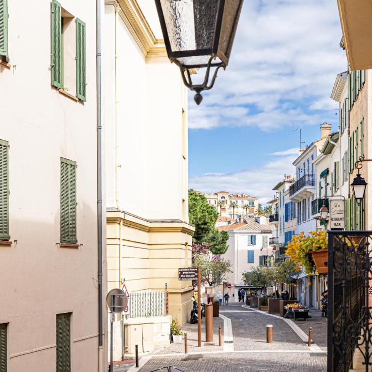 Beautiful 1BR, heart of Suquet-Cannes - 5min beach - Appartement - 12