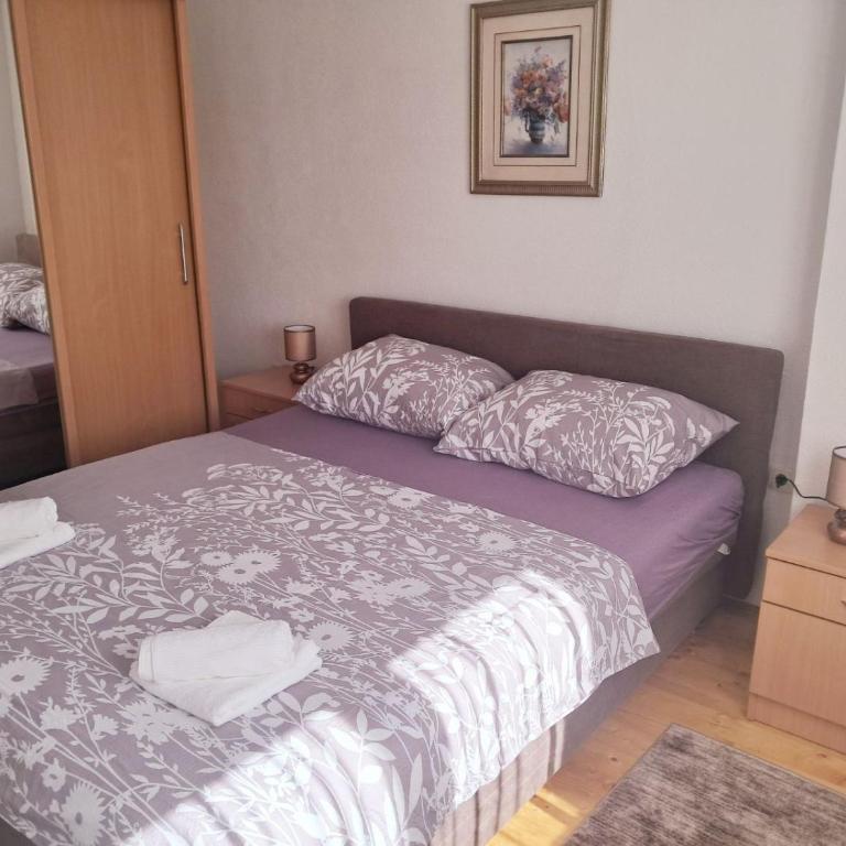 Apartment Beso - Two-Bedroom Apartment - 20