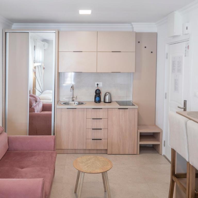 Apartments Mary - Deluks Studio sa Bračnim Krevetom (King-size) - 17