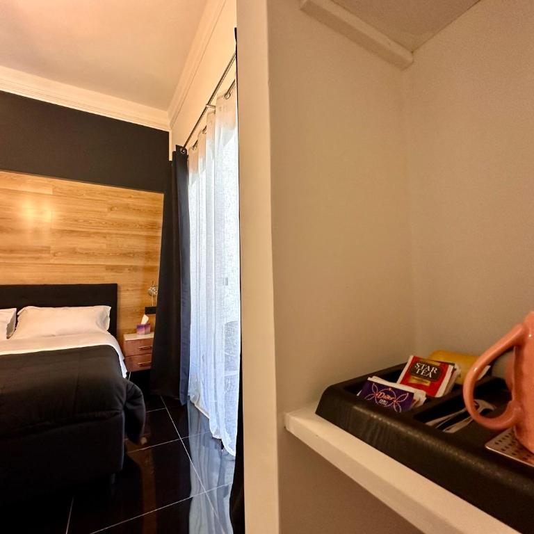 Elegance Rooms Spaccanapoli - Camera Matrimoniale con Bagno Privato - 14