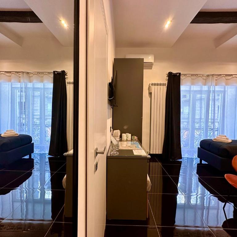Elegance Rooms Spaccanapoli - Camera Quadrupla con Bagno Privato - 21