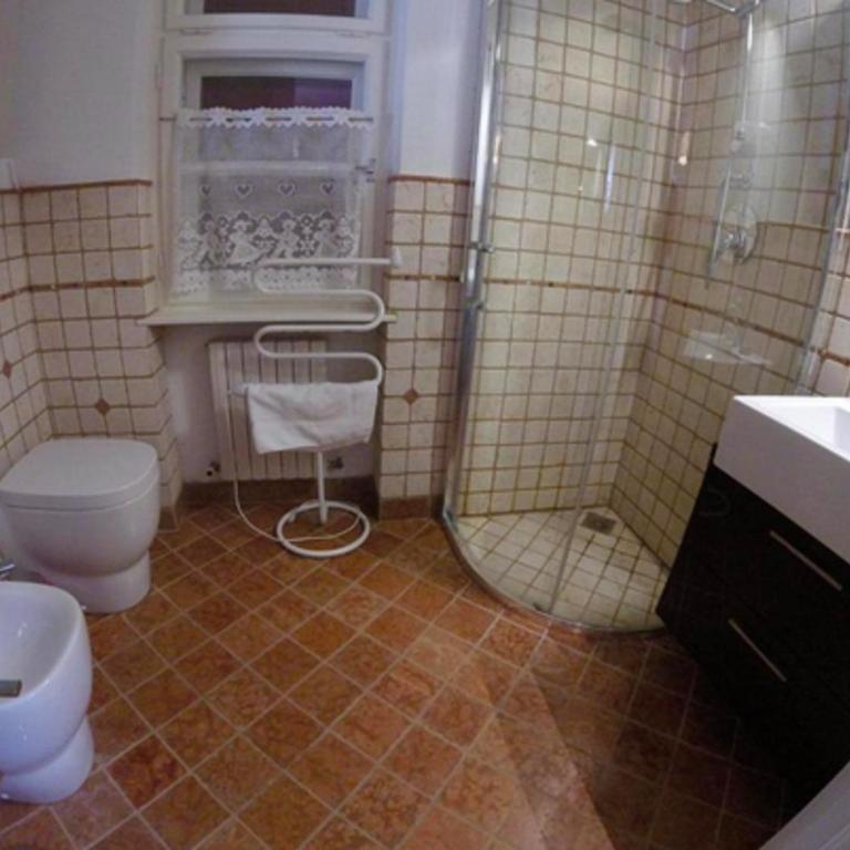 B&B Cristallo - Camera Doppia con Letti Singoli con Bagno Privato - 1