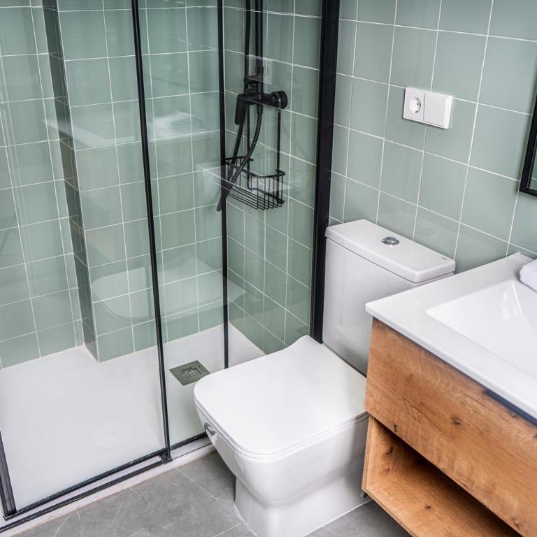 Apartamentos Turísticos Plaza del Rey by CartagenaSpain - Suite con terraza - 12