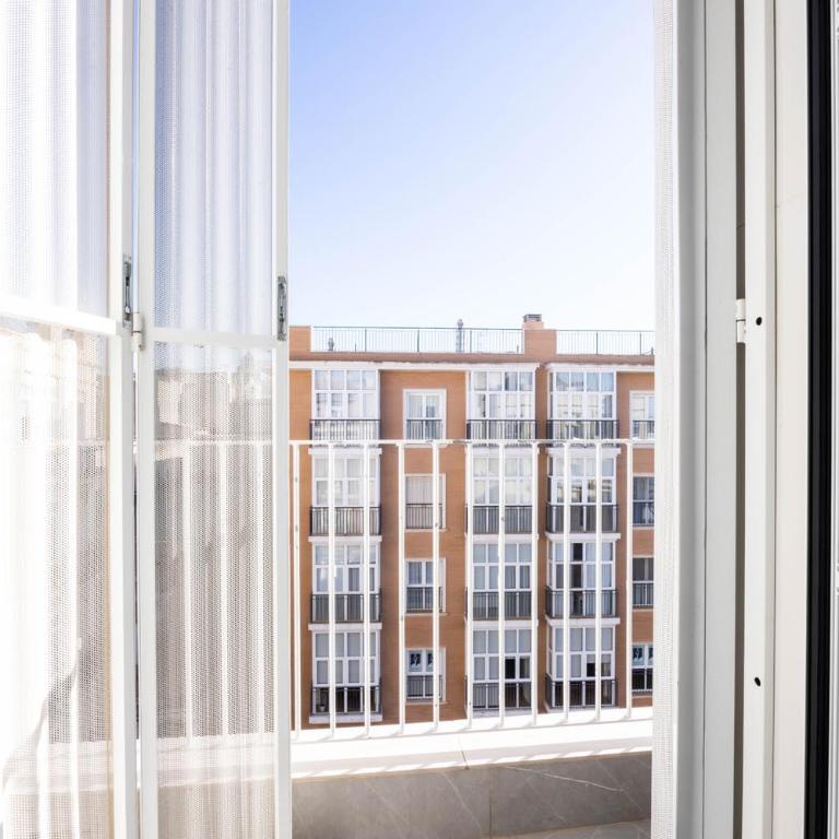 Apartamentos Turísticos Plaza del Rey by CartagenaSpain - Suite con terraza - 4