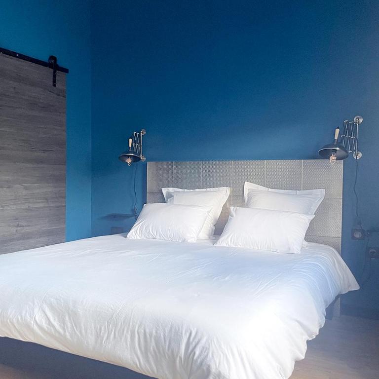 NUITS D'EXIL - Suite Lit King-Size - 7