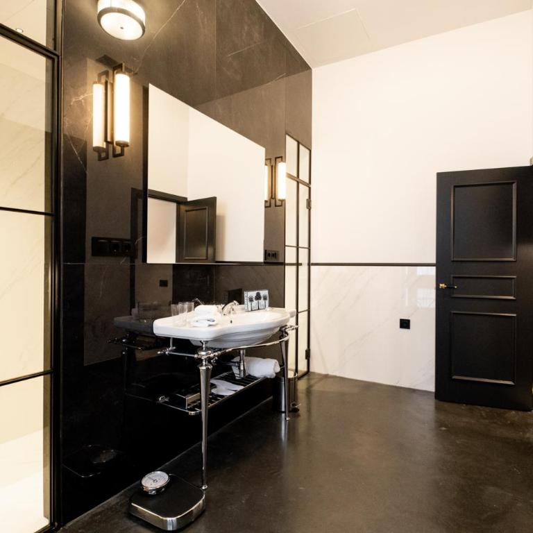 Boutique Hotel Casa Cánovas - Habitación Deluxe - 10