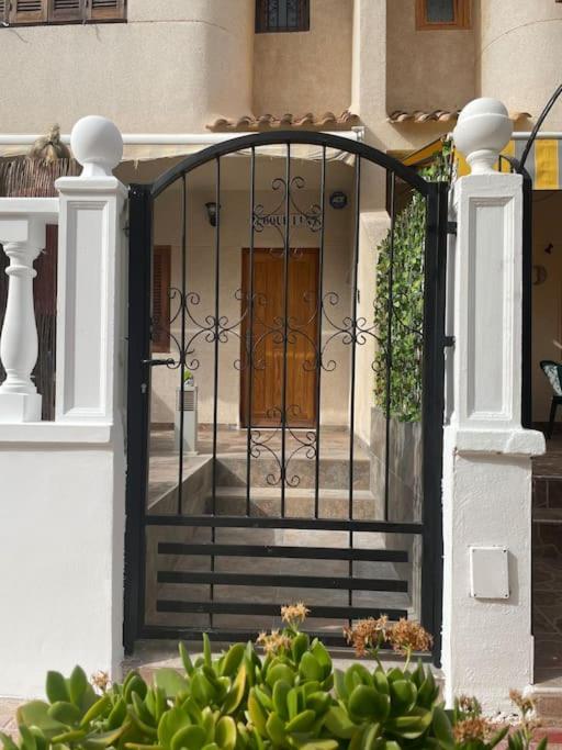 Lovely Holiday Home Santa Pola,Gran Alacant - Two-Bedroom House - 14