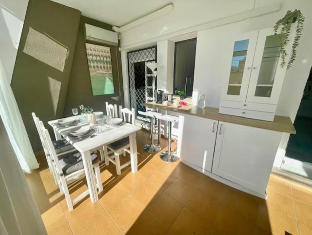 GATU SIROCO junto la playa, piscina, aire acc, terraza, " Preferente mayores de 21 años y familias " - Apartamento con terraza - 8