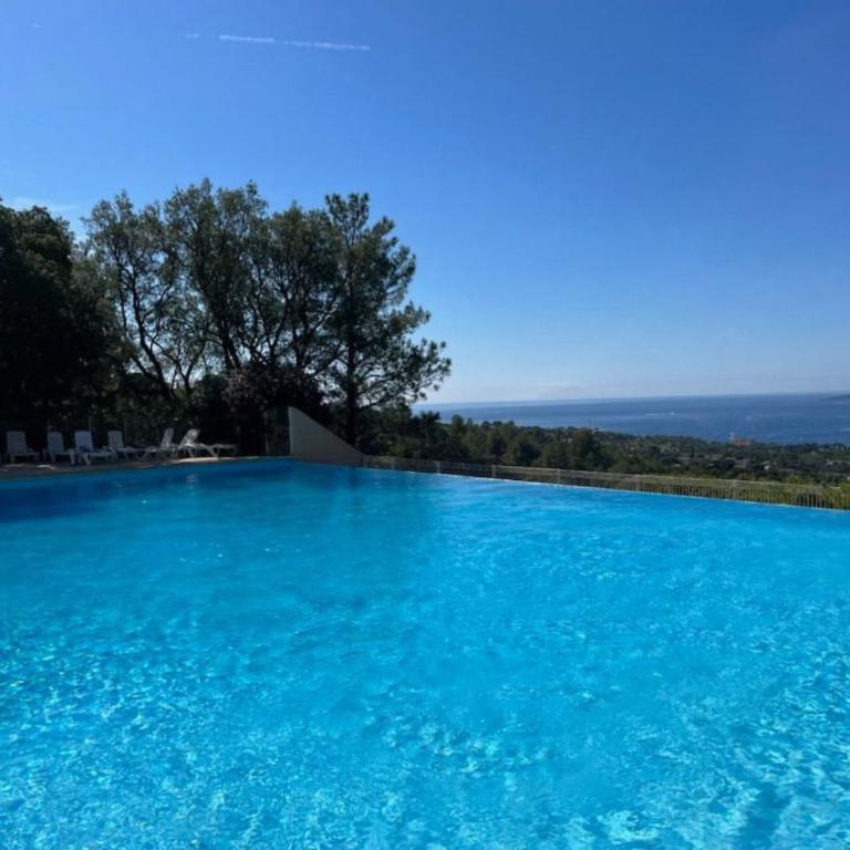 Le PTIT PARADIS, piscine - tennis - Appartement 1 Chambre - 24