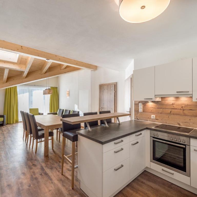 A Casa Saphir Appartement-Hotel - Appartamento Attico con 4 Camere da Letto Top 11 - 10