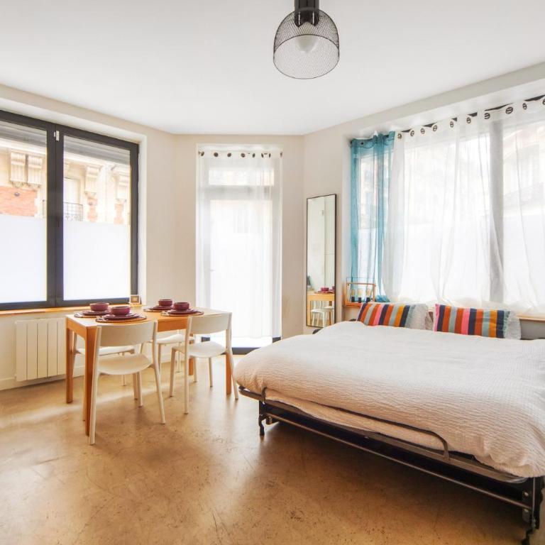 Large Flat Very Close to Montmartre - Appartement 2 Chambres - 10