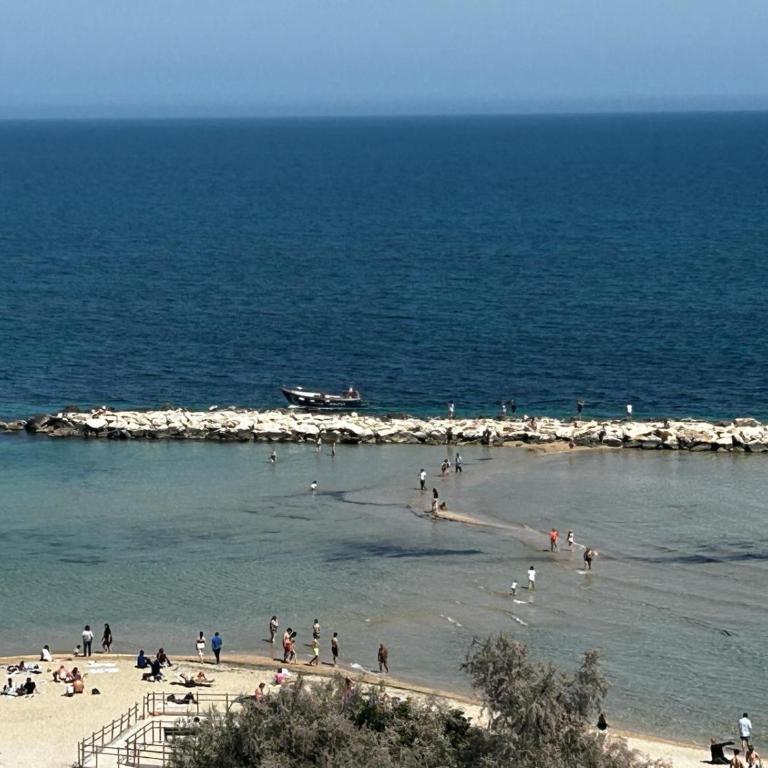 Front Beach Apartment - 3 Bedrooms - Appartamento con 3 Camere da Letto - 1