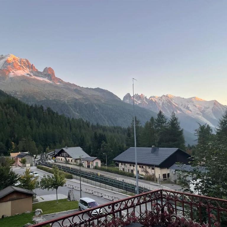 Stylish Alpine Base near Le Tour & Argentière - Apartment mit 1 Schlafzimmer - 3