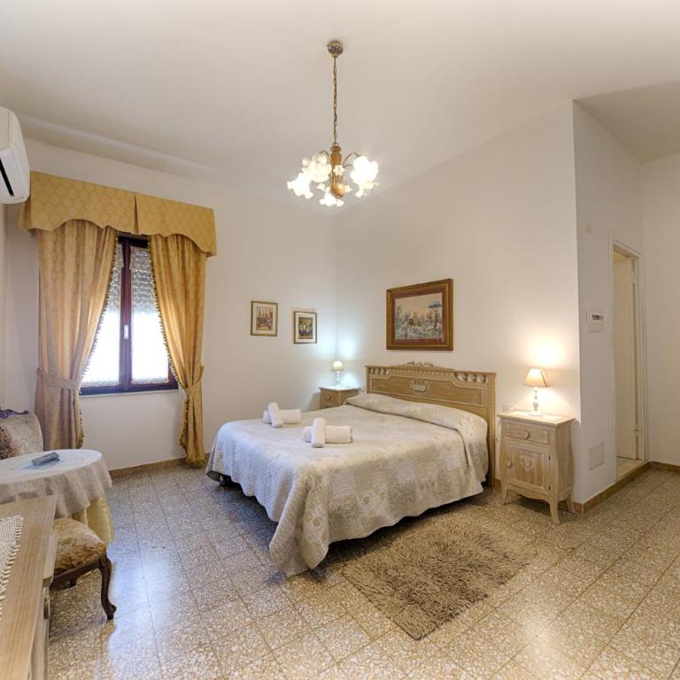 B&B Antica Dimora - Camera Tripla con Bagno Privato - 4