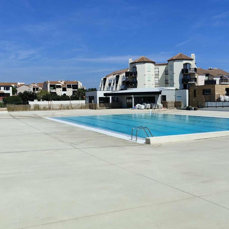 Appartement T2 avec Terrasse et Piscine, Parking Privé, Espace Aquatique - Le Barcarès - FR-1-195-22 - Apartment (4 Erwachsene) - 12
