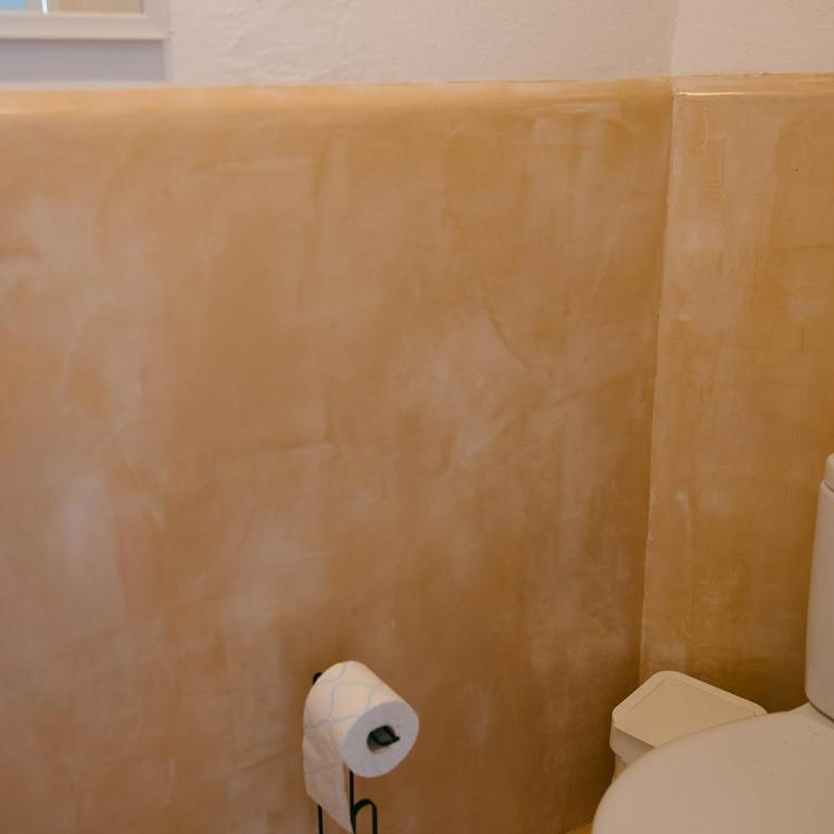 Hostal Africa - Habitación Triple con baño privado - 2