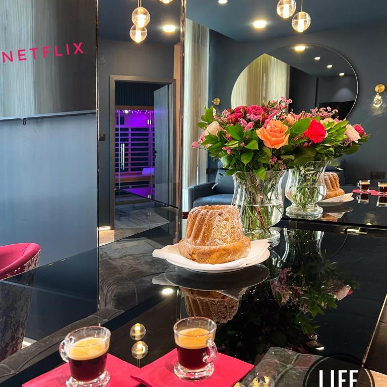 LIFE VOYAGE & SPA - Strasbourg's City Center Luxury Experience - Deluxe Suite - Private 'Jacuzzi' & Sauna - 10