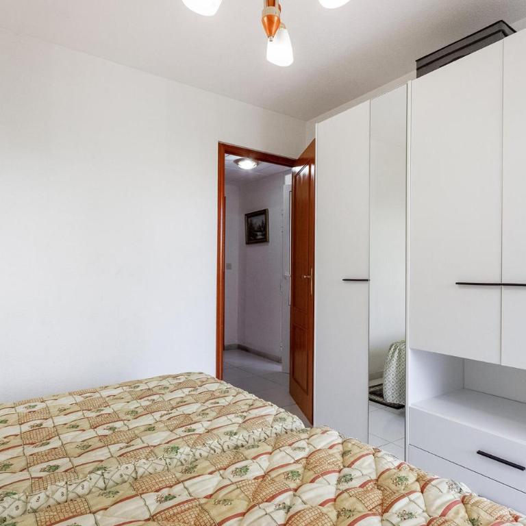 Nice Apartment In Torrevieja - One-Bedroom Apartment - 17