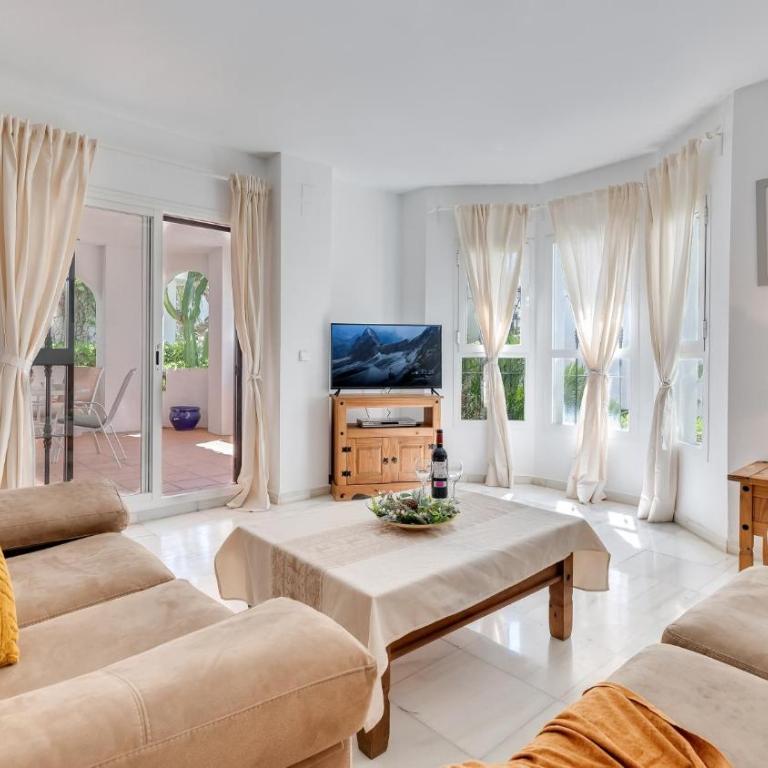 Mediterranean Hidden Treasure At Puerto Banus - Apartment - 13