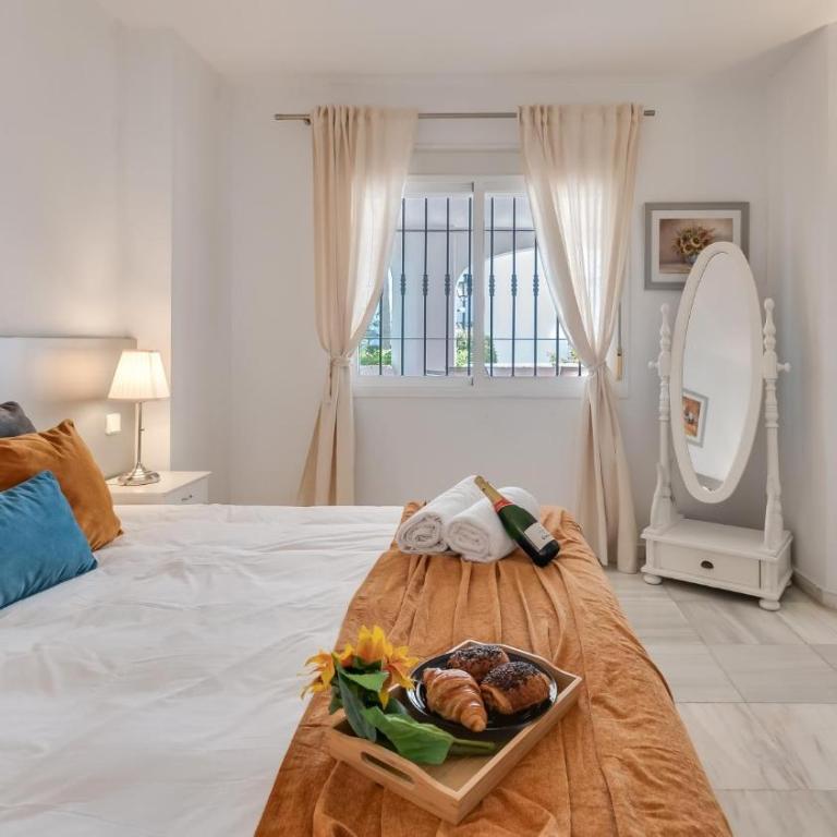 Mediterranean Hidden Treasure At Puerto Banus - Apartment - 18