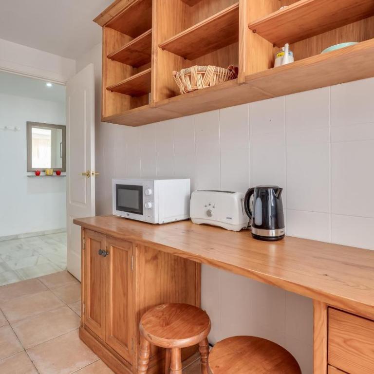 Mediterranean Hidden Treasure At Puerto Banus - Apartment - 25
